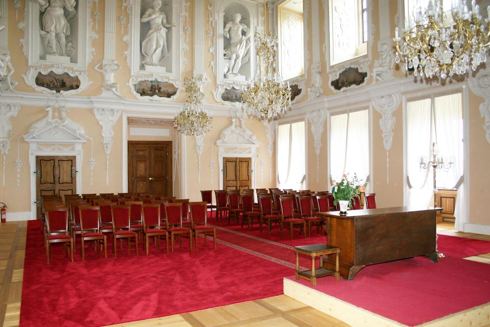 Zamek Cerveny Hradek Hotel